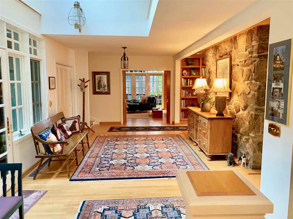 47 Advent Cove Road Meredith NH 03253