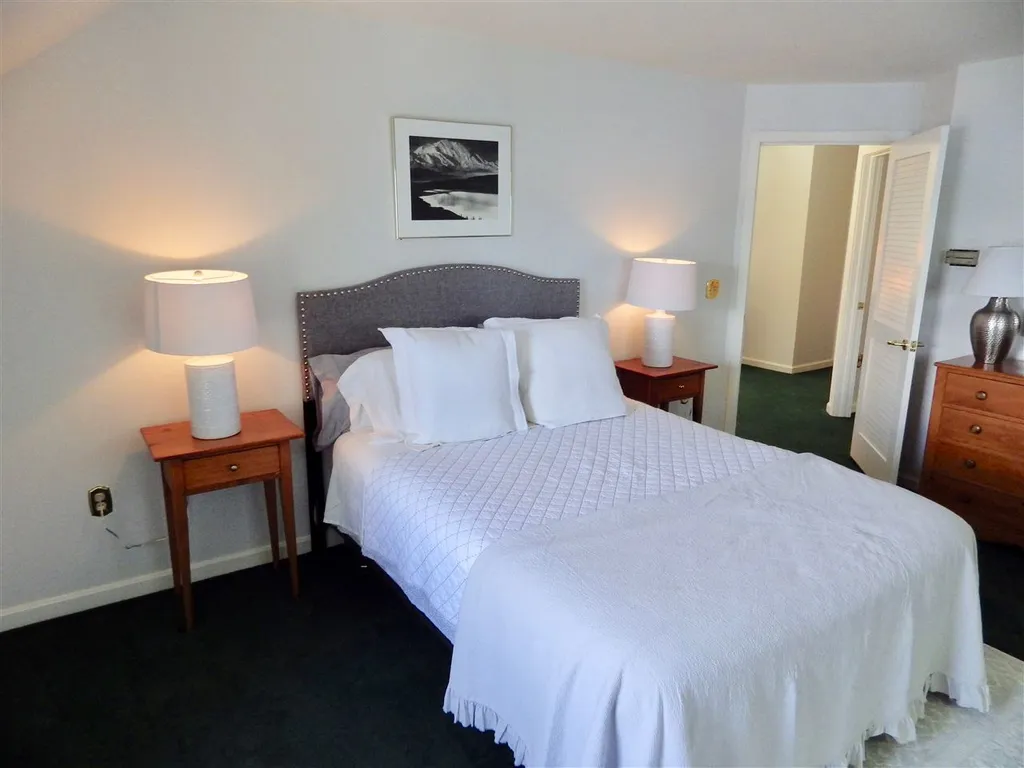 47 Advent Cove Road Meredith NH 03253