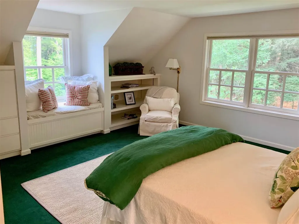 47 Advent Cove Road Meredith NH 03253