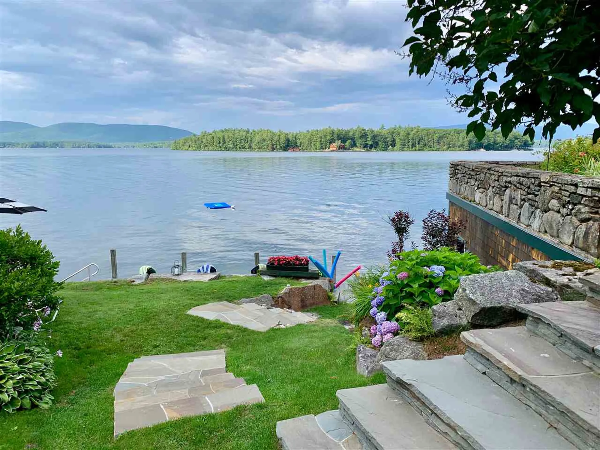 47 Advent Cove Road Meredith NH 03253
