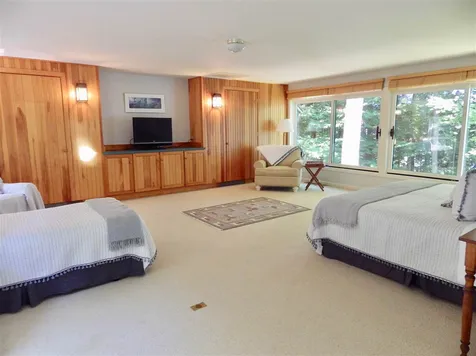 47 Advent Cove Road Meredith NH 03253