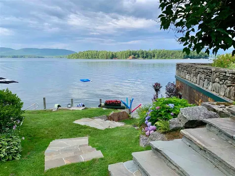 47 Advent Cove Road Meredith NH 03253