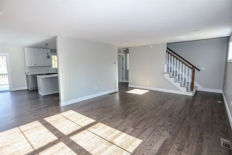 6b Rowes Corner Lane Hooksett NH 03106