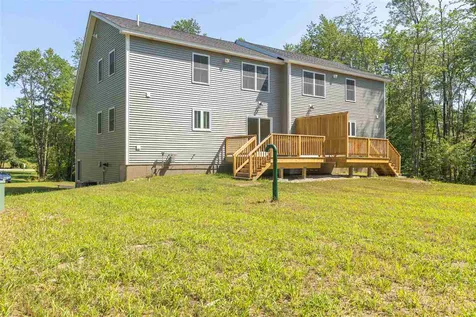6b Rowes Corner Lane Hooksett NH 03106