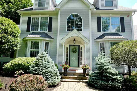 17 Goffstown Road Hooksett NH 03106