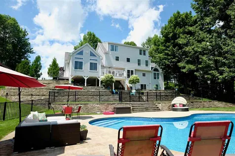 17 Goffstown Road Hooksett NH 03106