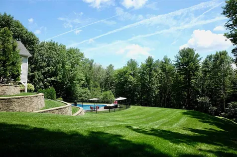 17 Goffstown Road Hooksett NH 03106