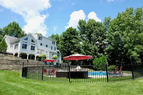 17 Goffstown Road Hooksett NH 03106