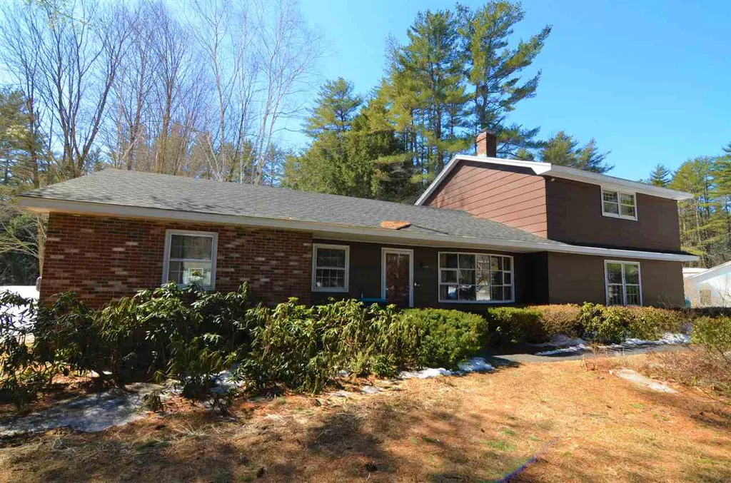 35 Karlene Street Newport NH 03773