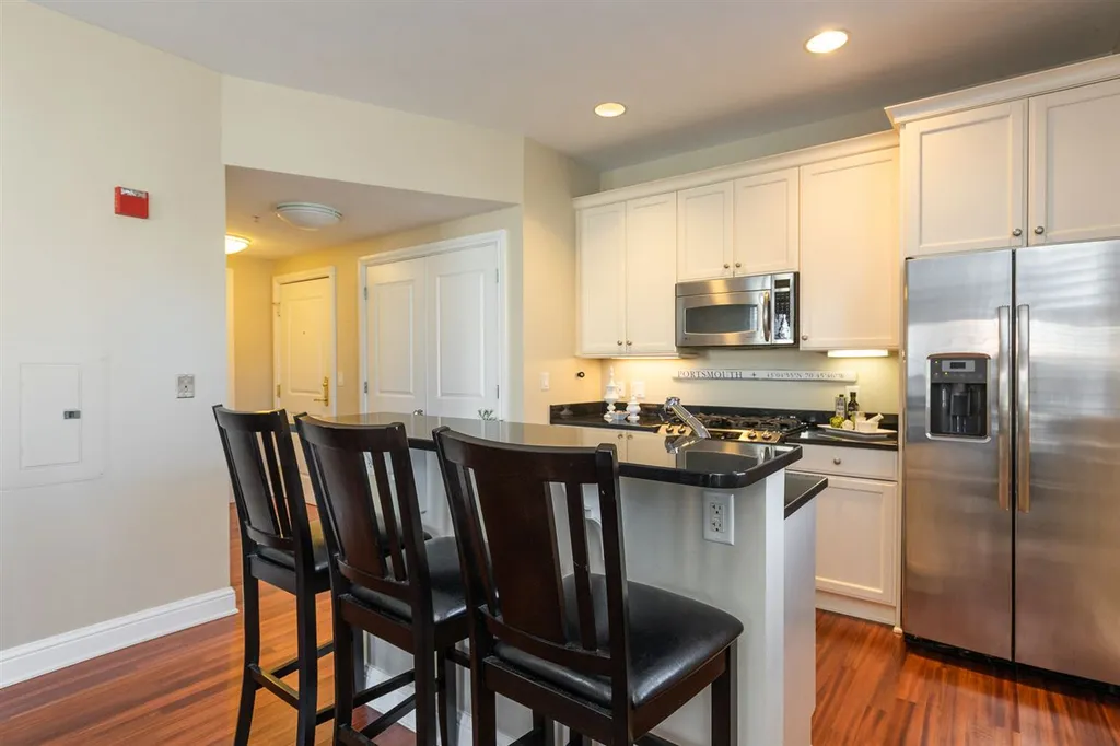 77 Hanover Street Portsmouth NH 03801