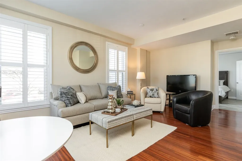 77 Hanover Street Portsmouth NH 03801