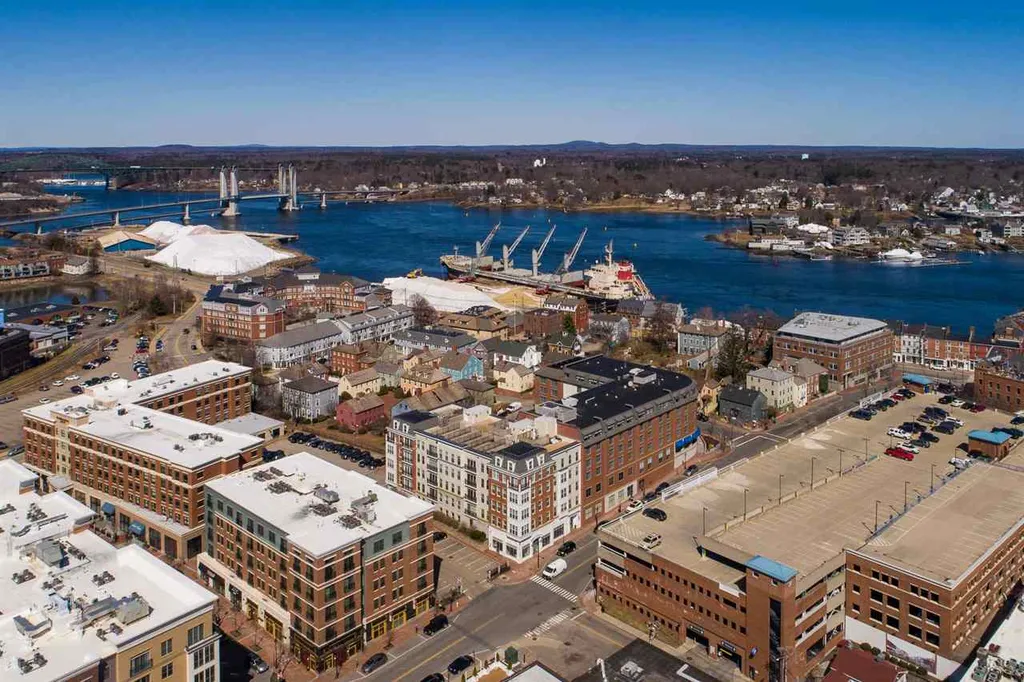 77 Hanover Street Portsmouth NH 03801