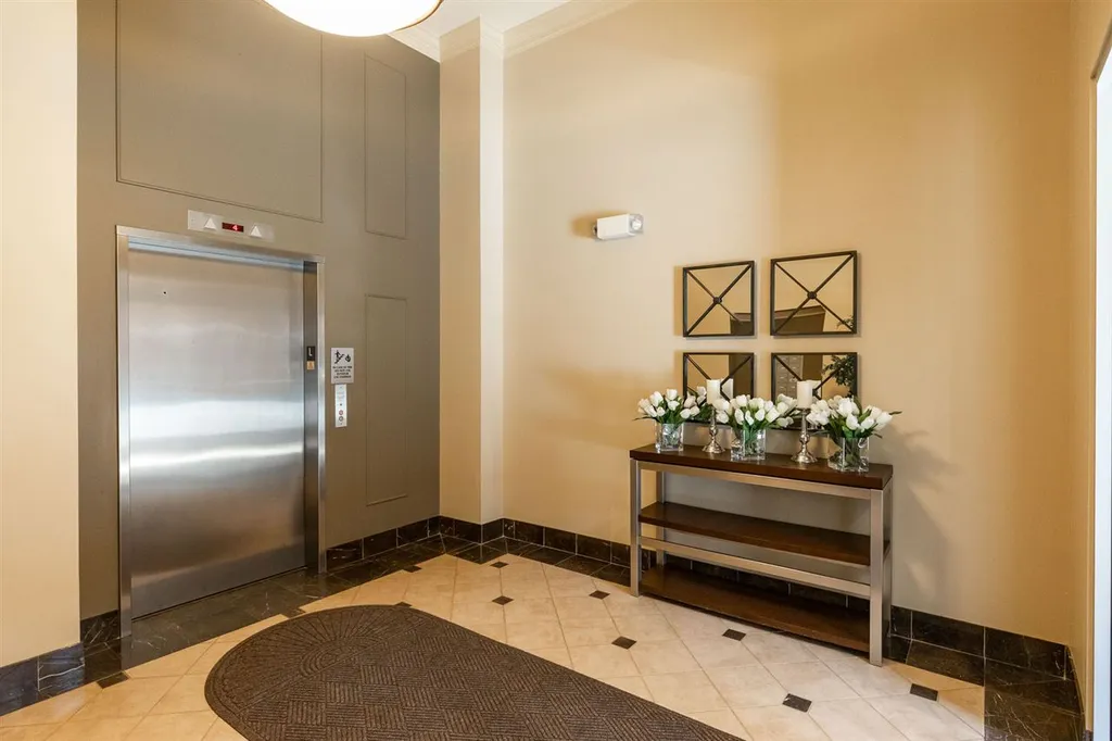 77 Hanover Street Portsmouth NH 03801