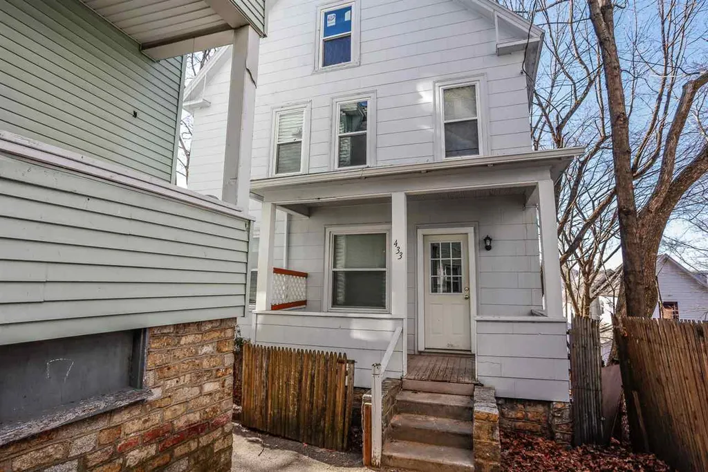 433 Hanover Street Manchester NH 03104