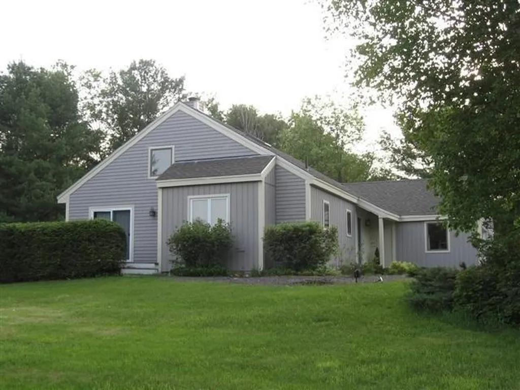11 Bennett Farm Road Tuftonboro NH 03853