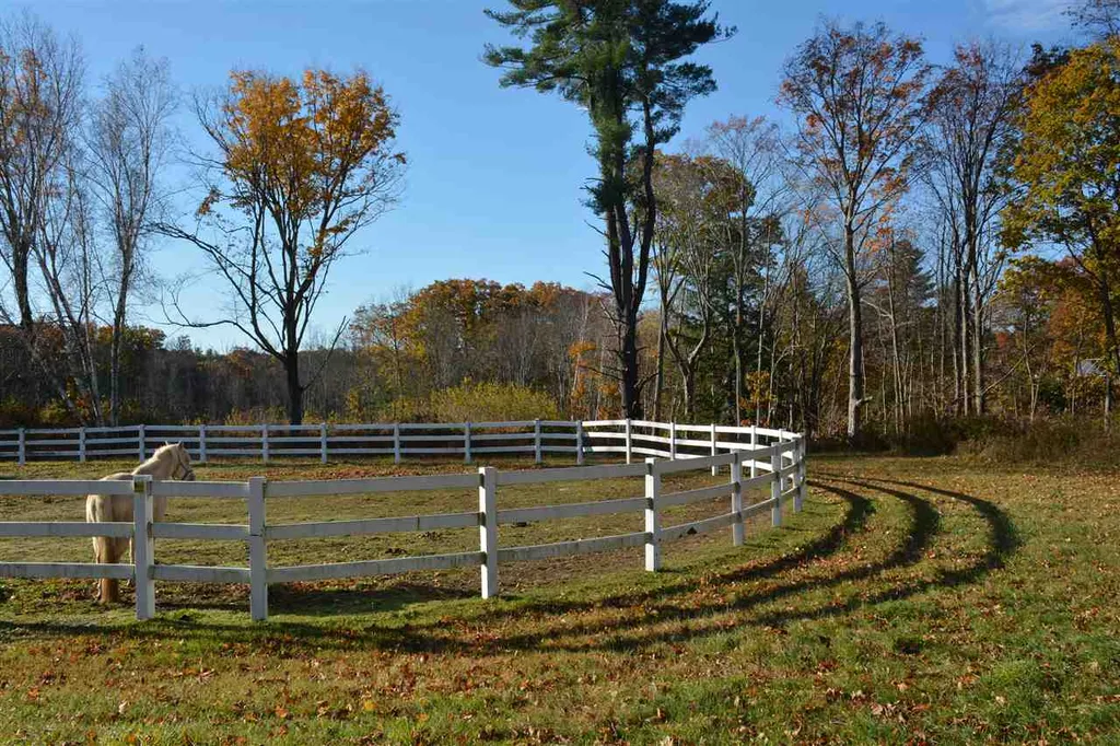 14 Olde Road Danville NH 03819