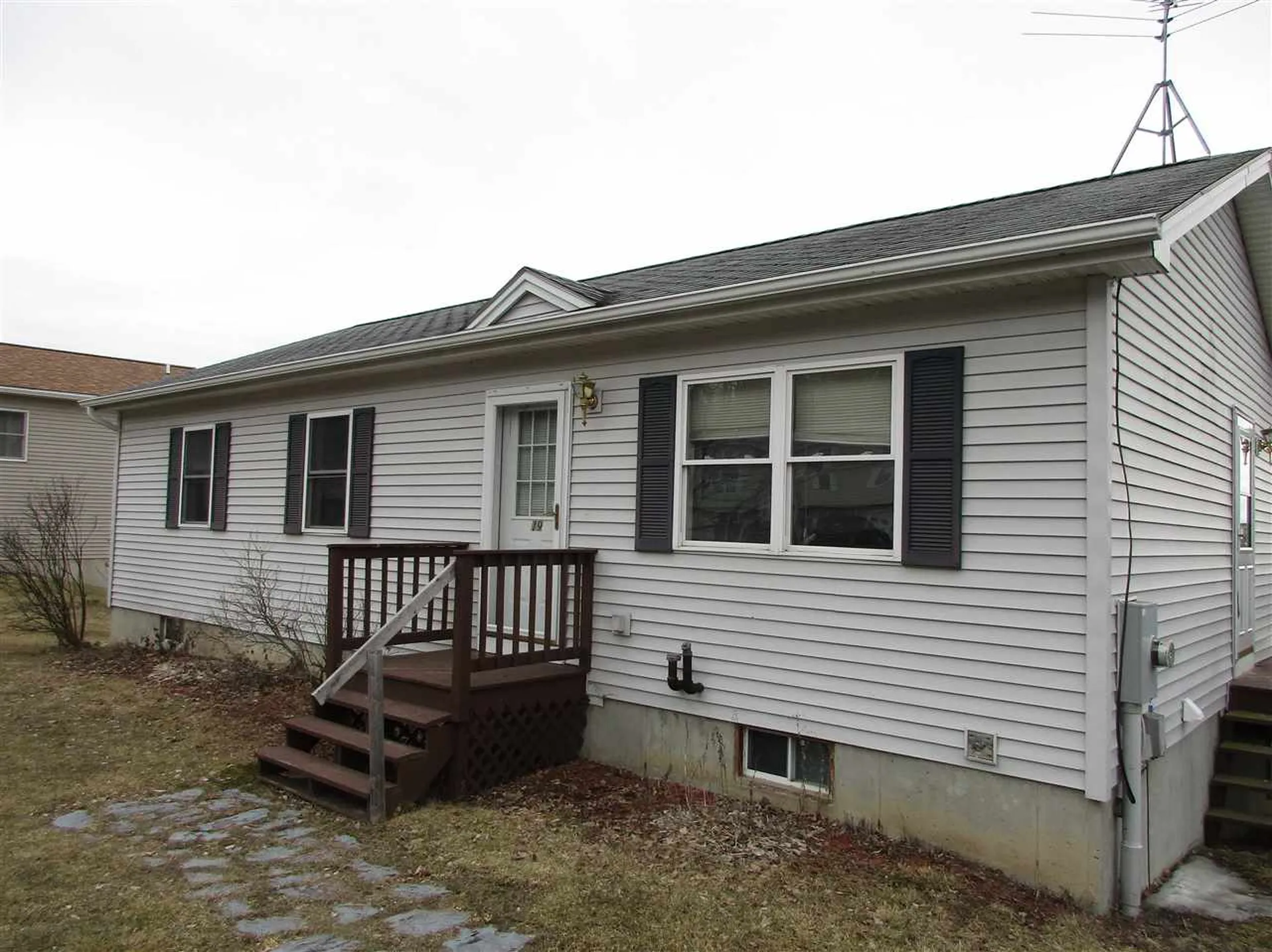 19 Thomas Circle Vergennes VT 05491