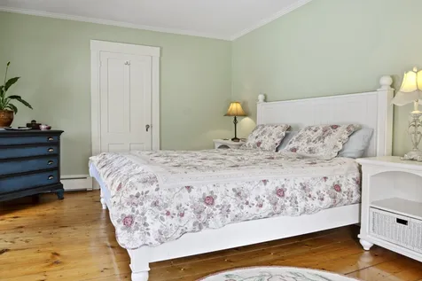 227 Andover Road New London NH 03257
