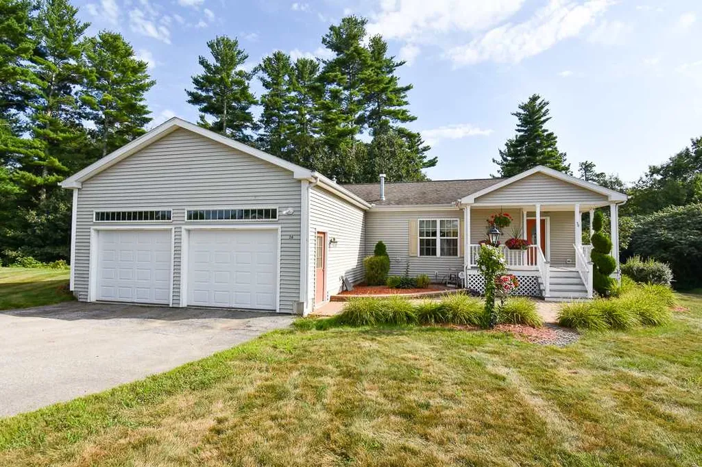36 Sawmill Ridge Sandown NH 03873