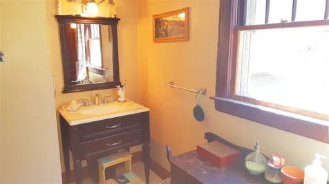 55 Pike Street Nashua NH 03060