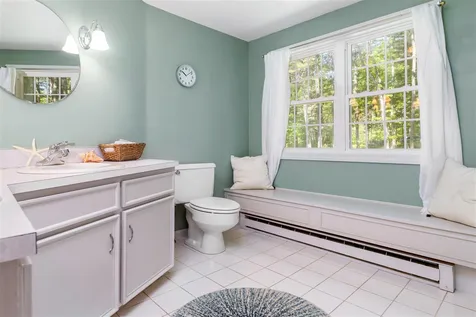 47 Ridge Road New London NH 03257