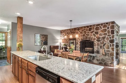 47 Ridge Road New London NH 03257