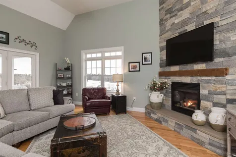 4 Winterberry Drive Dover NH 03820