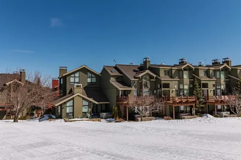 #11 Mountain Reach Mews Stratton VT 05155
