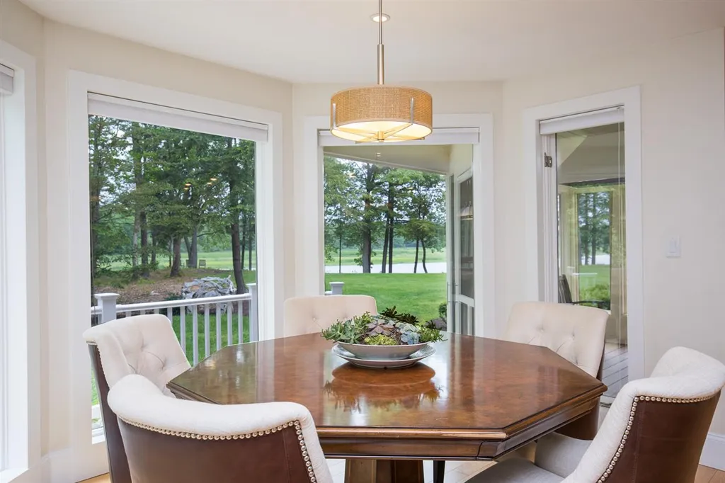 34 Raeder Drive Stratham NH 03885