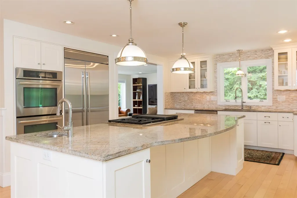34 Raeder Drive Stratham NH 03885