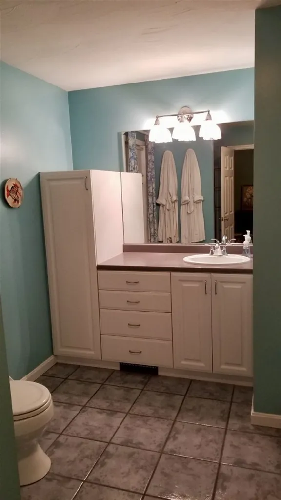 3 Winn Road Nashua NH 03062