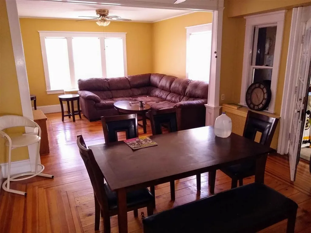 60 Blossom Street Nashua NH 03060