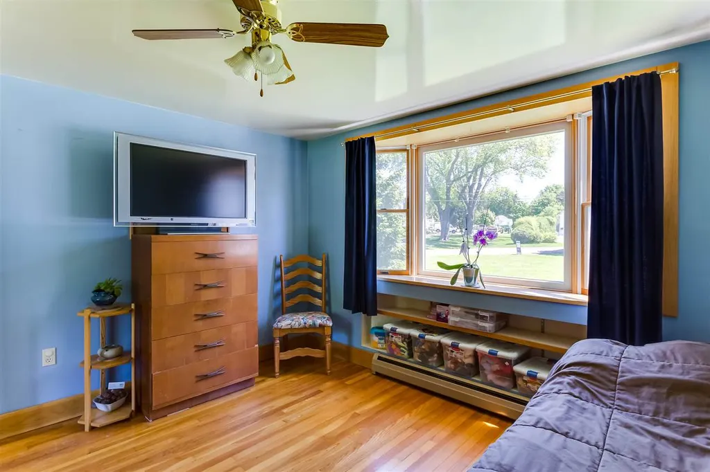 207 Pleasant Street Eliot ME 03903