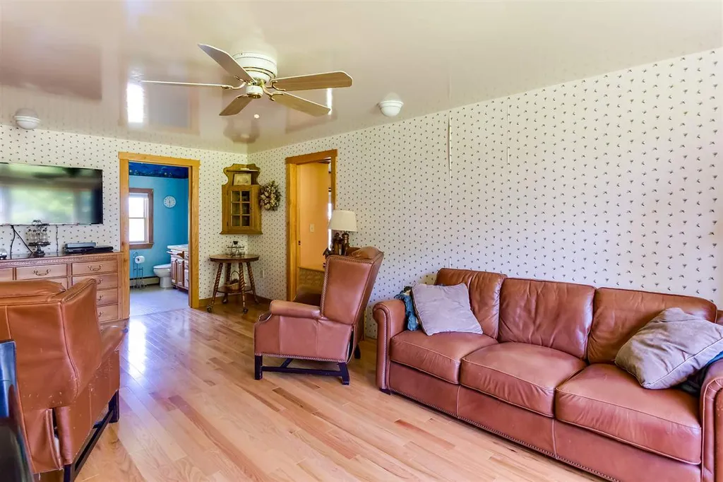 207 Pleasant Street Eliot ME 03903