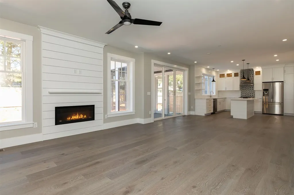 142 Mill Pond Way Portsmouth NH 03801