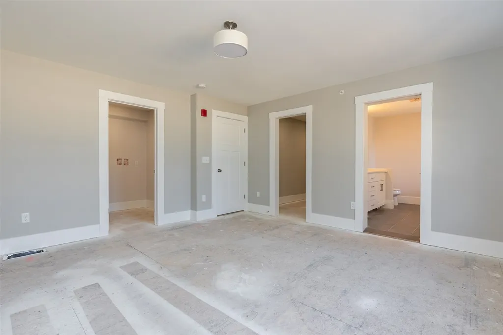 142 Mill Pond Way Portsmouth NH 03801