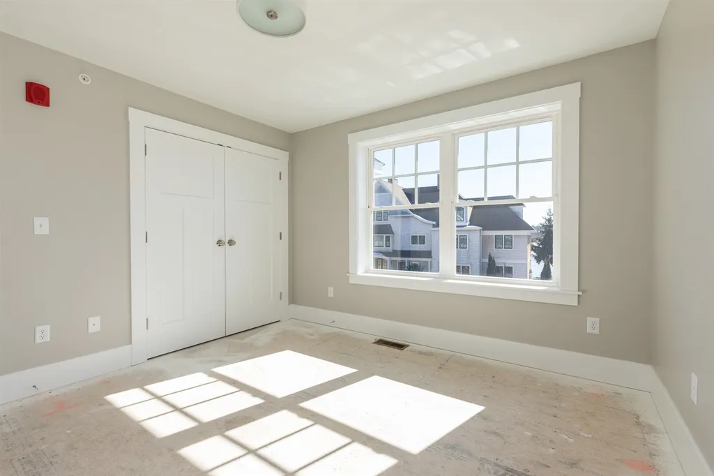 142 Mill Pond Way Portsmouth NH 03801