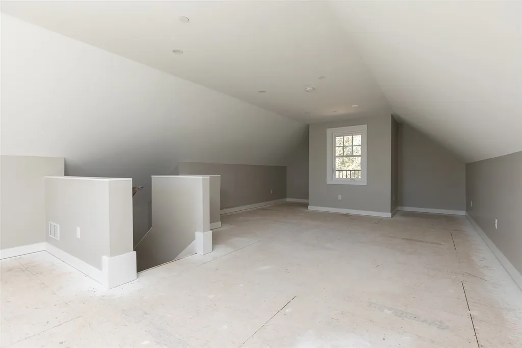 142 Mill Pond Way Portsmouth NH 03801