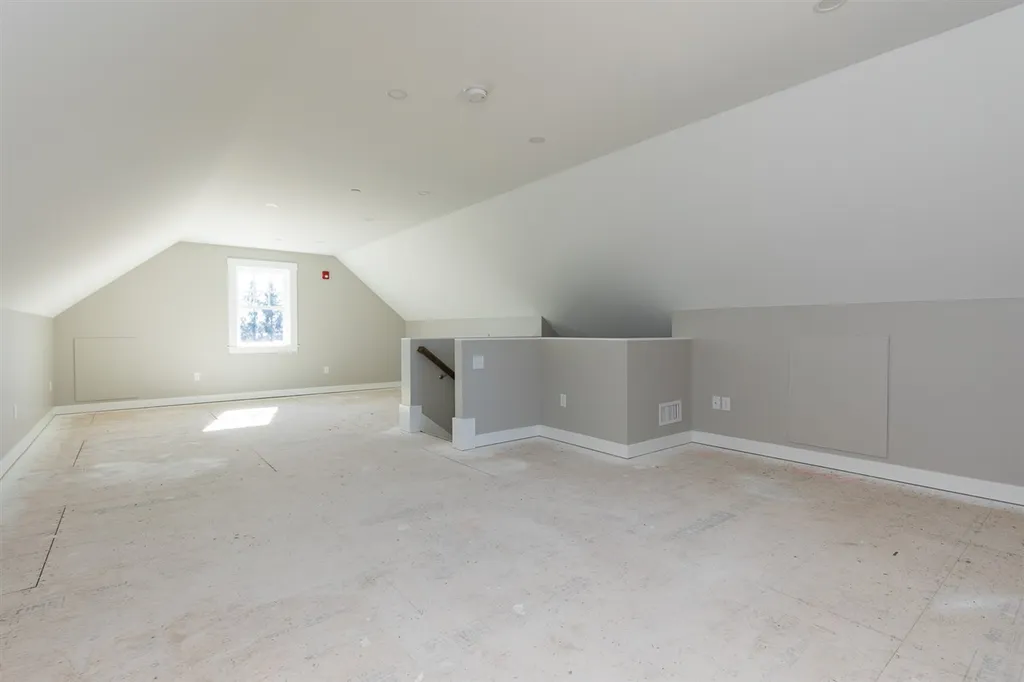 142 Mill Pond Way Portsmouth NH 03801
