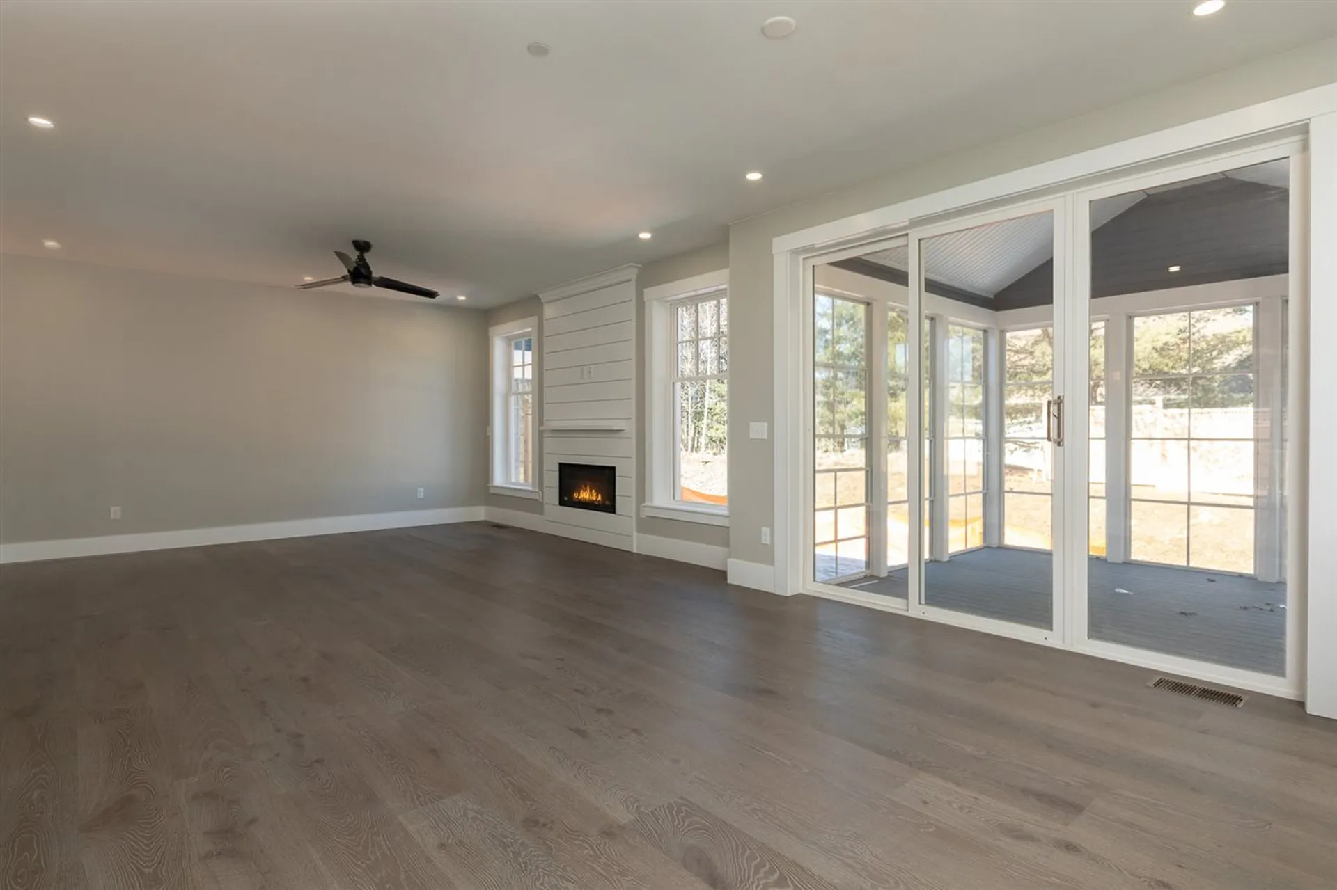 142 Mill Pond Way Portsmouth NH 03801