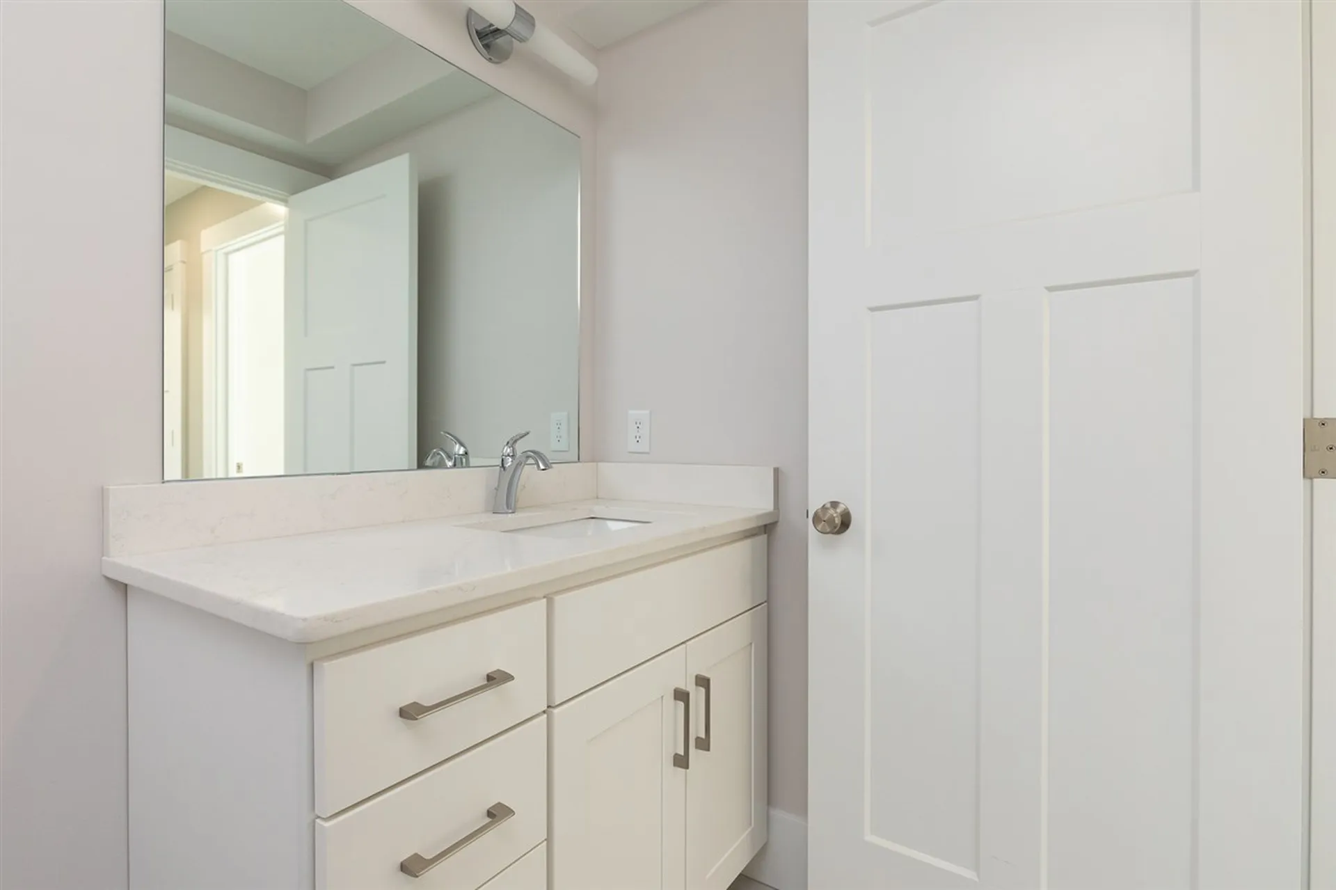142 Mill Pond Way Portsmouth NH 03801