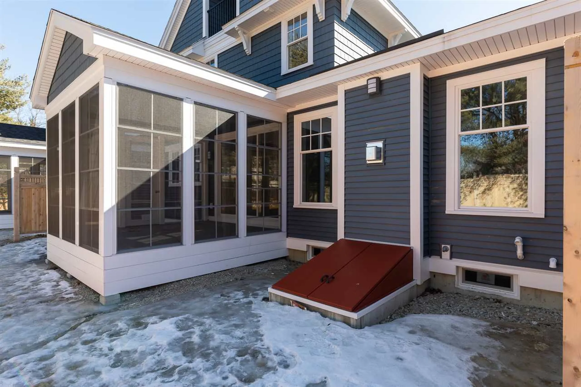 142 Mill Pond Way Portsmouth NH 03801