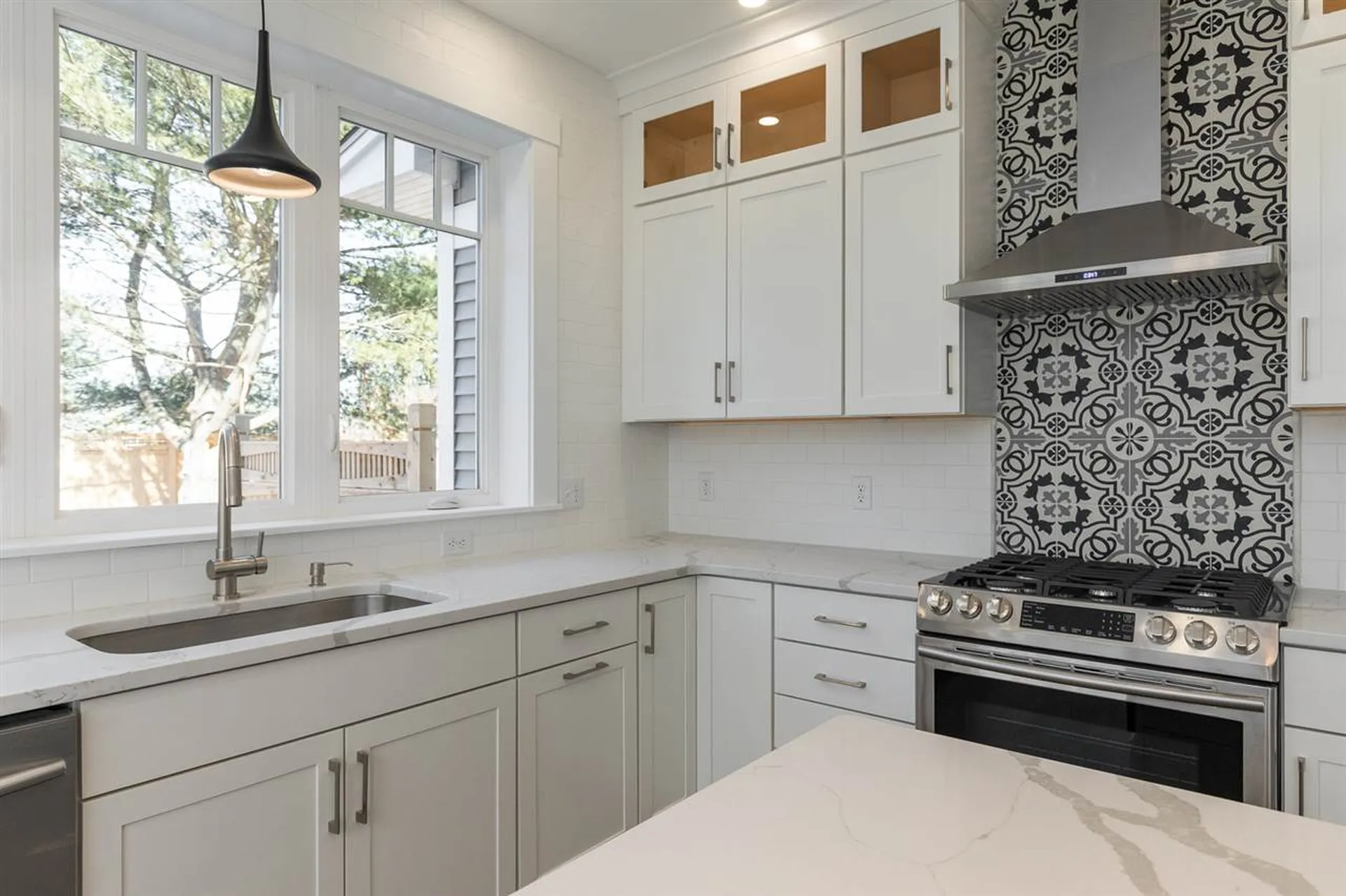 142 Mill Pond Way Portsmouth NH 03801
