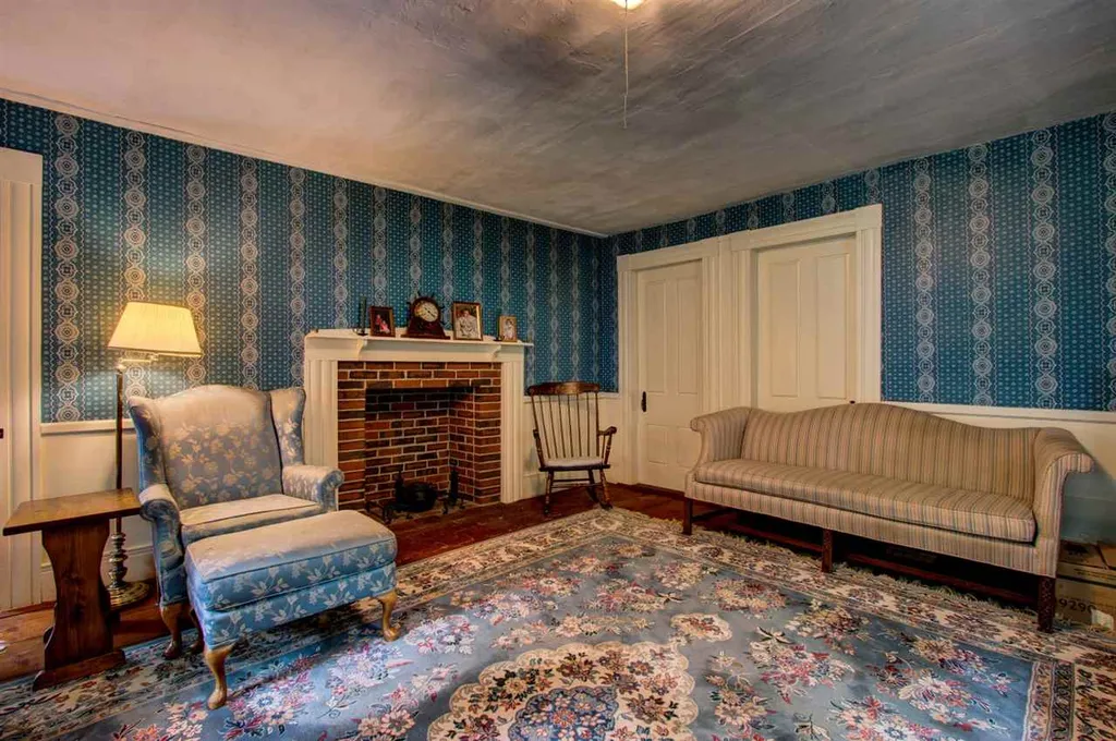 713 River Road Lebanon ME 04027