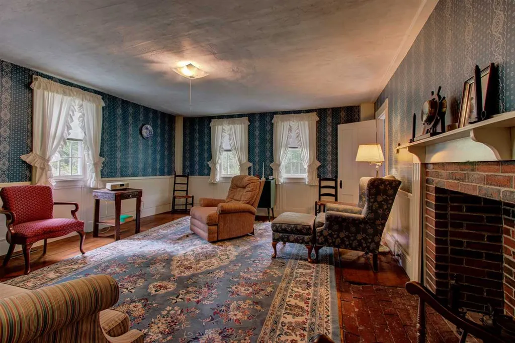 713 River Road Lebanon ME 04027