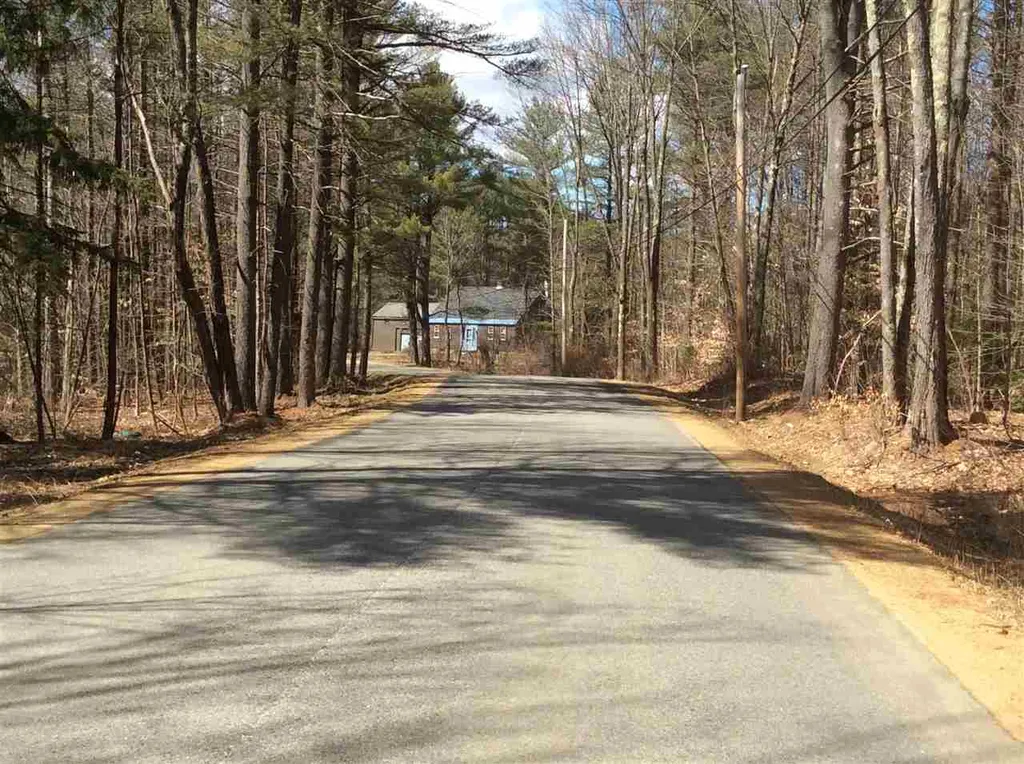 713 River Road Lebanon ME 04027