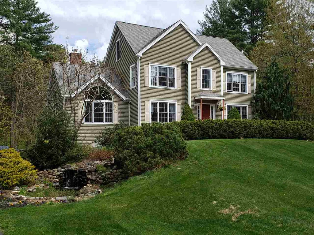 25 Lebreux Street Brentwood NH 03833