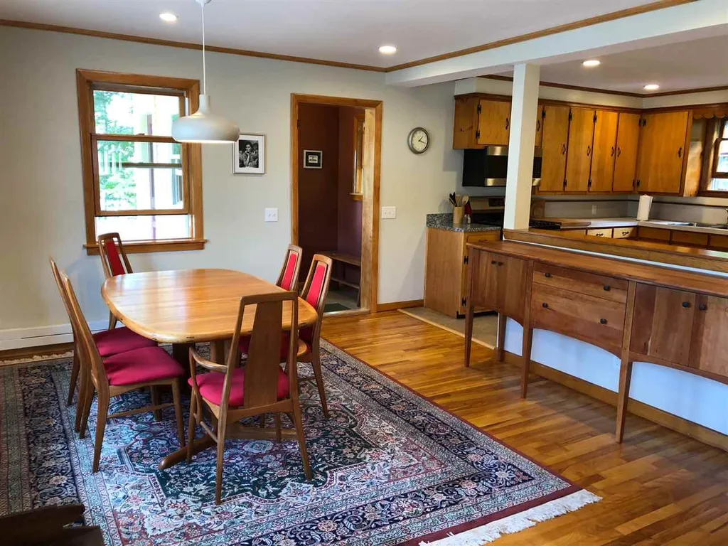 143 2nd Street Newport City VT 05855