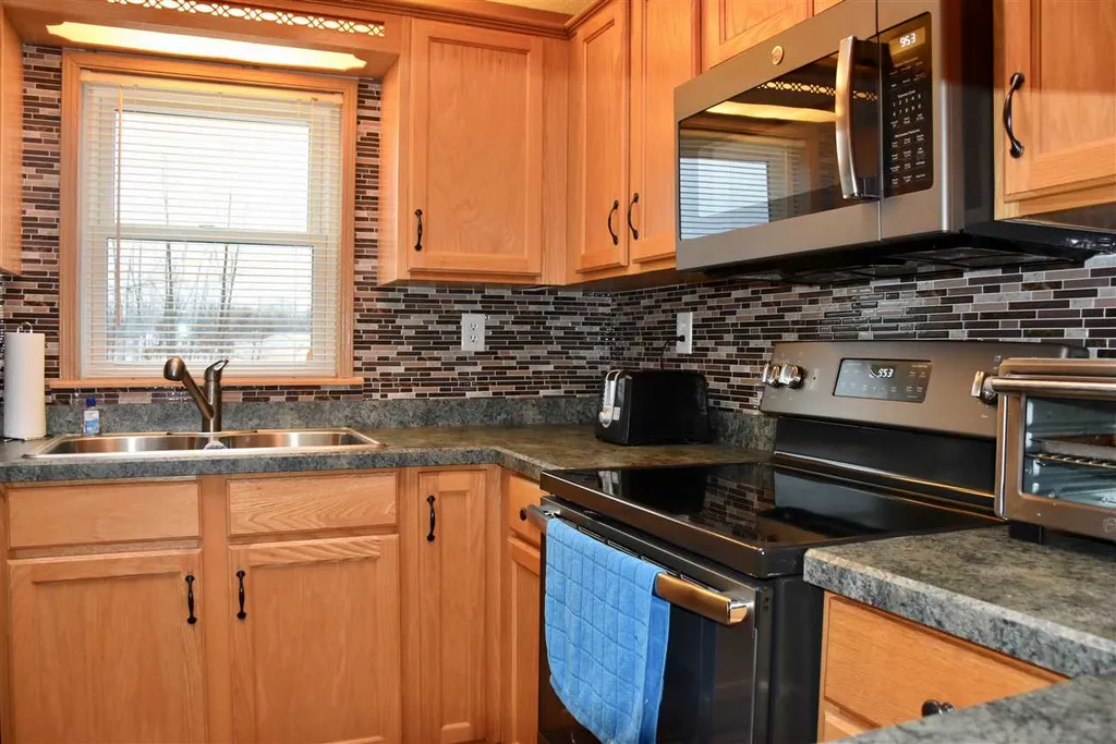 149 Cleland South Road Alburgh VT 05440