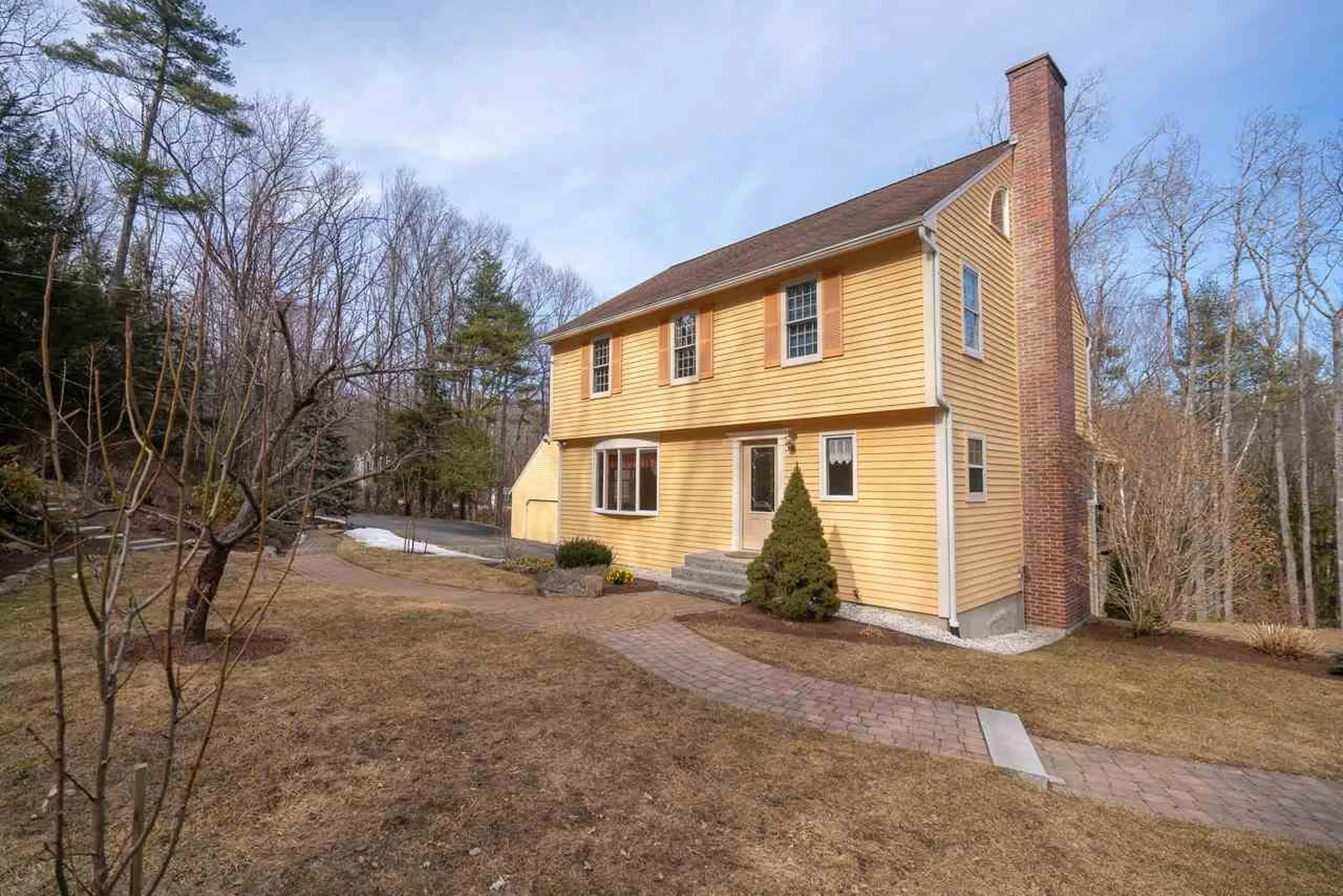 16 Colonel Wilkins Road Amherst NH 03031